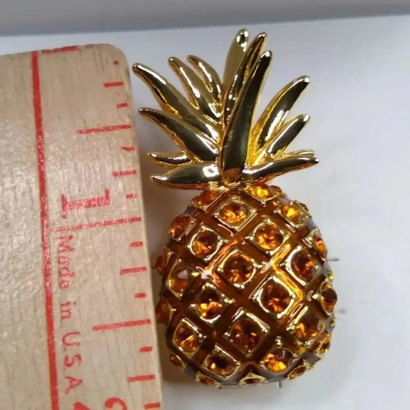 Betsey Johnson Pineapple Pin Brooch - Picture 3 of 4